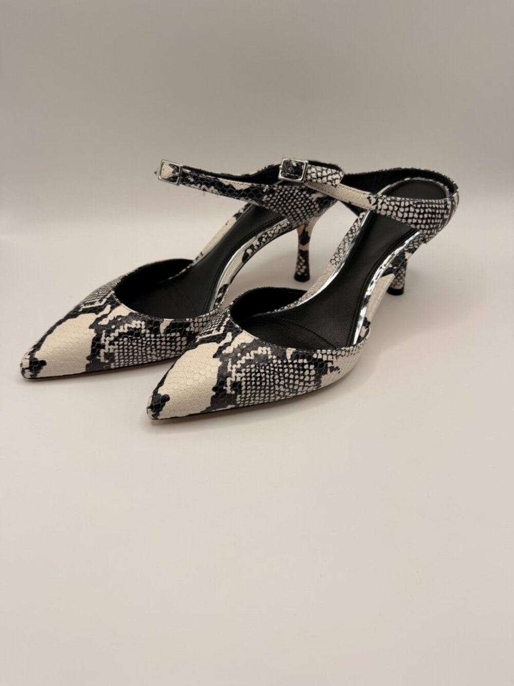 PAIGE Women Preston Snake Slip On Pointed Toe Mule Heel Sz 7